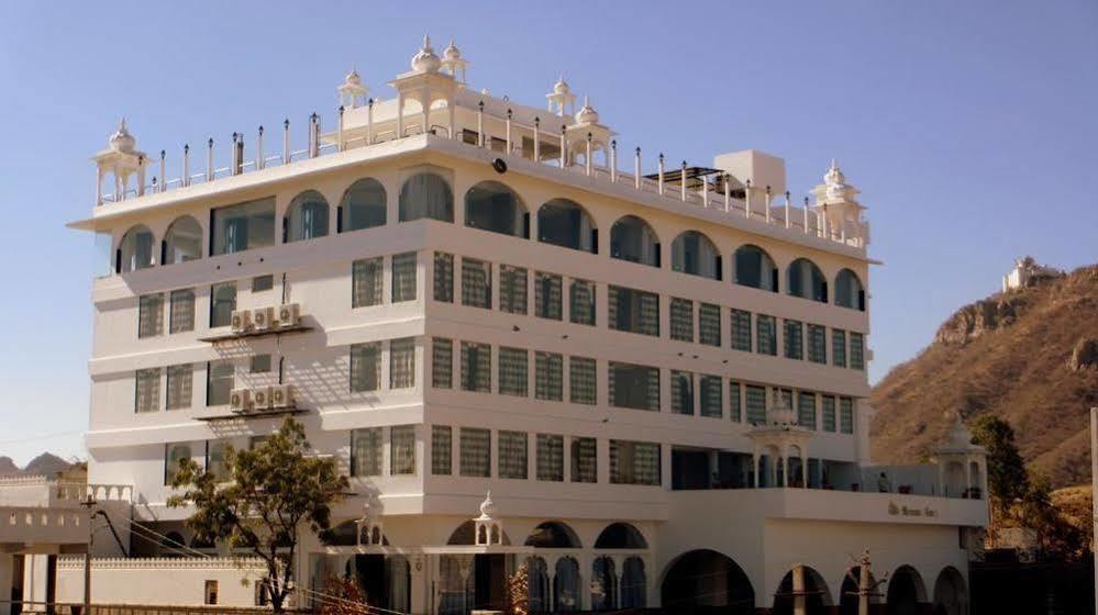 Mewargarh Udaipur By Red Lion S Hotell Exteriör bild