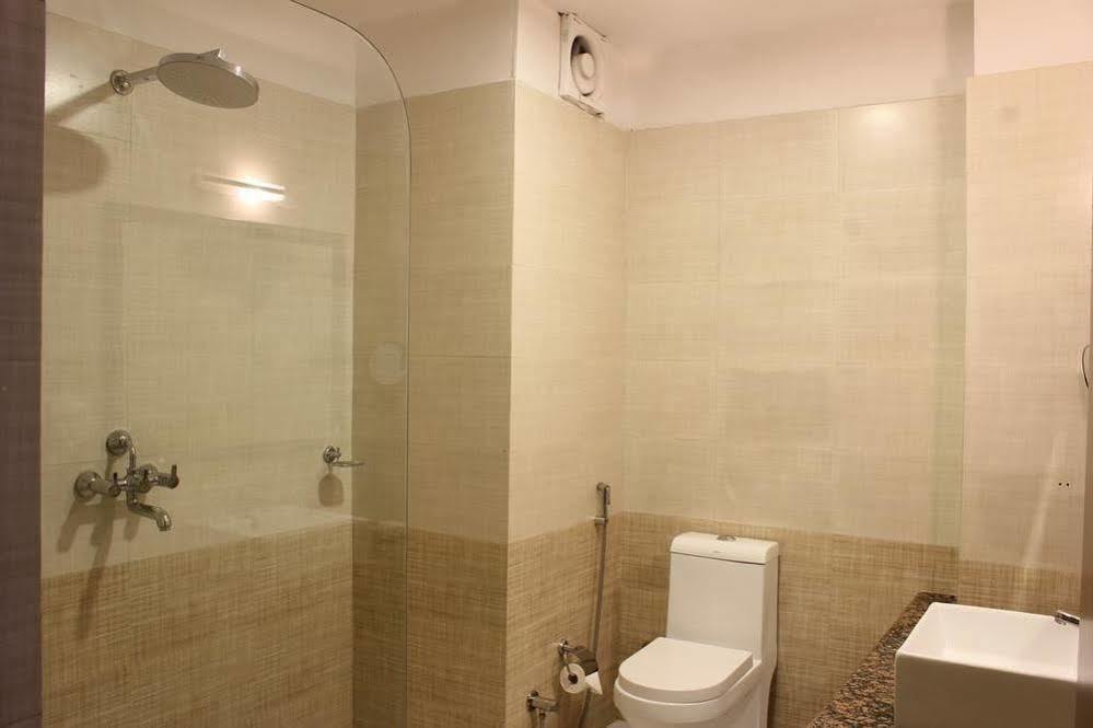 Mewargarh Udaipur By Red Lion S Hotell Exteriör bild