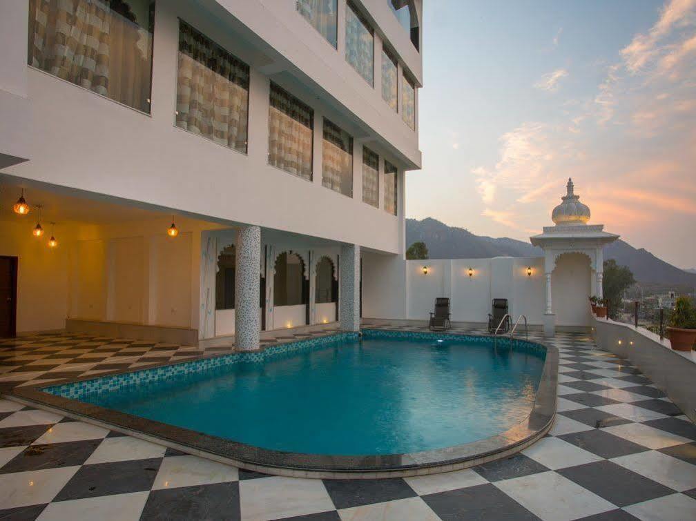 Mewargarh Udaipur By Red Lion S Hotell Exteriör bild